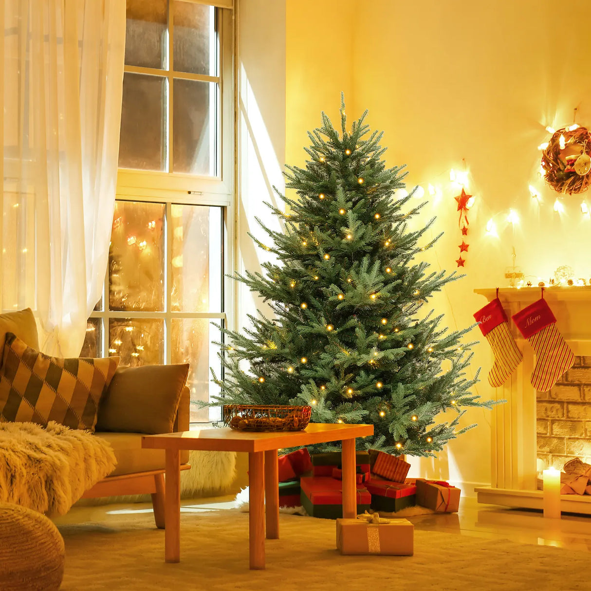 135 cm Artificial Christmas Tree Faux Hinged Xmas Tree with 442 Branch Tips-4.5 FT