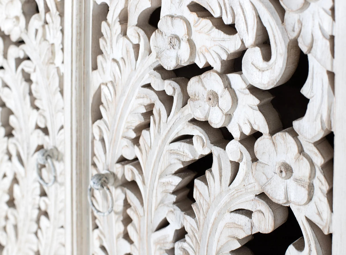 Giner and Colomer - Antique White Mango Wood Wardrobe With 2 Hand-Carved Doors