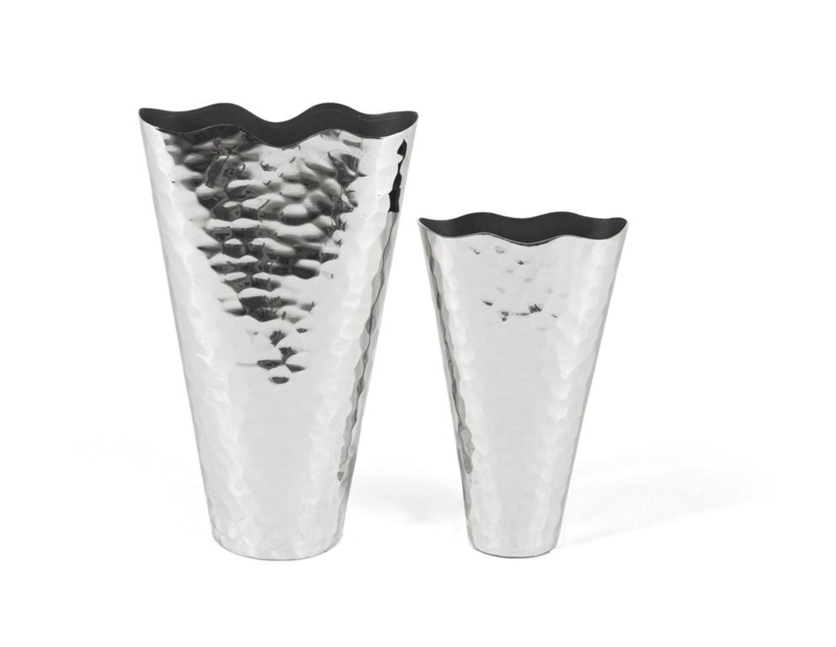 Giner and Colomer - Set Of 2 Glossy Aluminum Decorative Vases With Hammered Effect