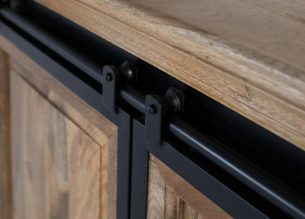 Giner and Colomer - (No Description Provided)