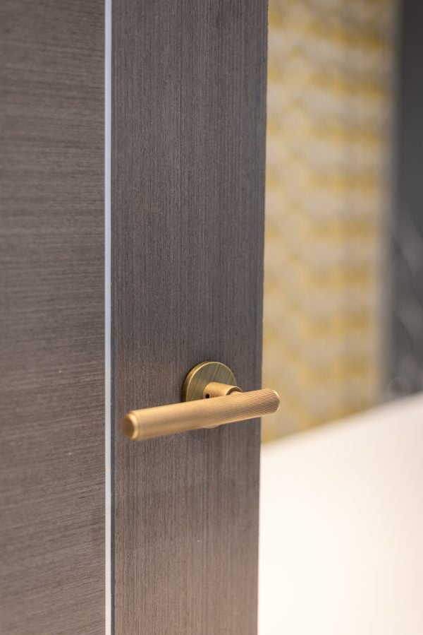 Millhouse Brass Stephenson Knurled Lever Door Handle on 5mm Slimline Round Rose - Yester Bronze - Set