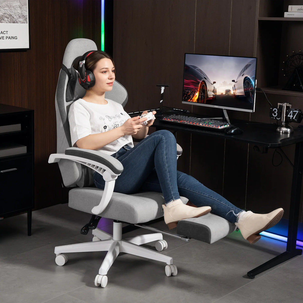 HOMCOM Ergonomic High Back Gaming Chair for Adults, Printed Velvet Computer Recliner Chair with Footrest, Lumbar Support, Adjustable Height and 360 Swivel Seat for Office or Gaming, Grey