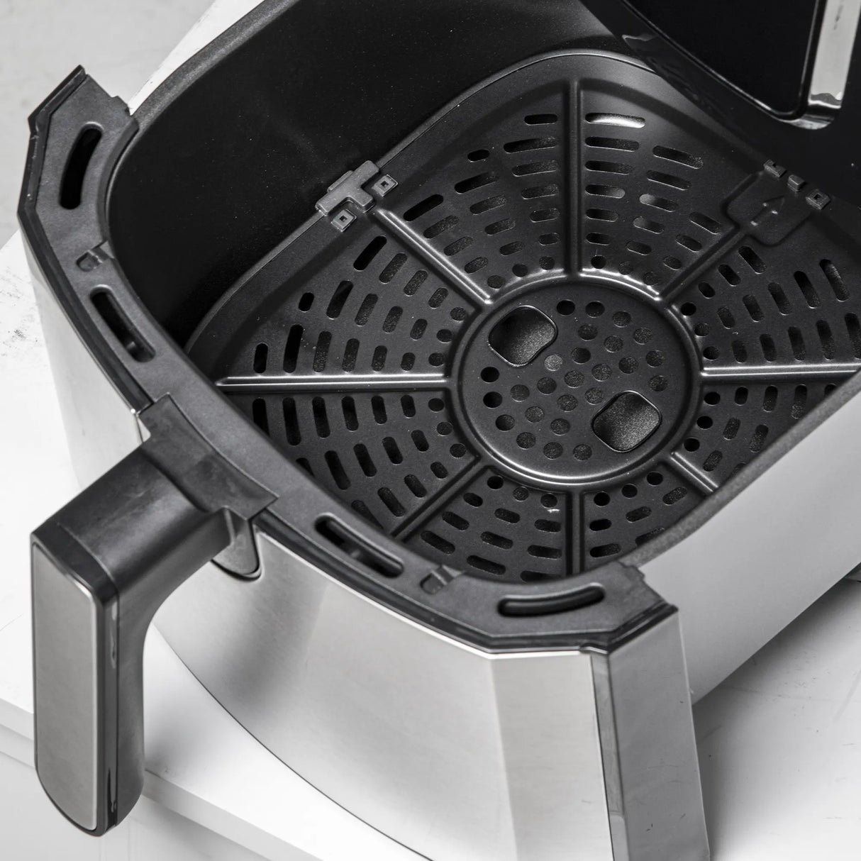 HOMCOM 6.5L Single Basket Air Fryer, 80-200C Temperature, Black and Grey