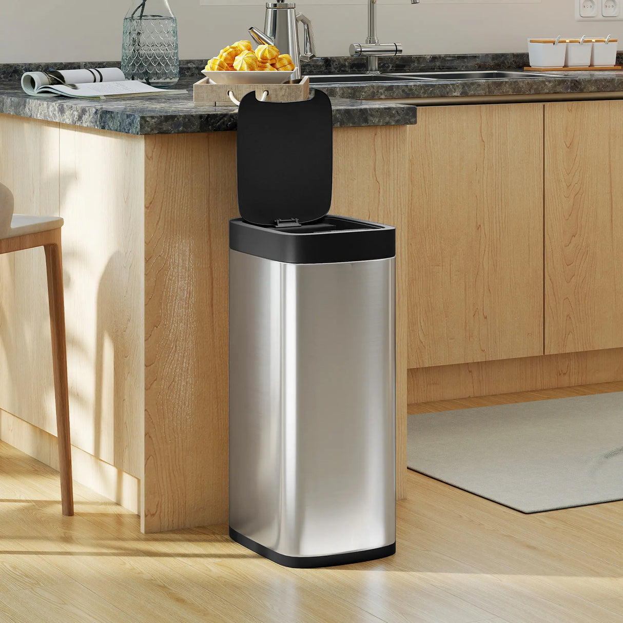 HOMCOM 50L Sensor Bin, Automatic Kitchen Bin, Manual Override, Battery Operated, Inner-Bucket-Free, for Kitchen, Bedroom