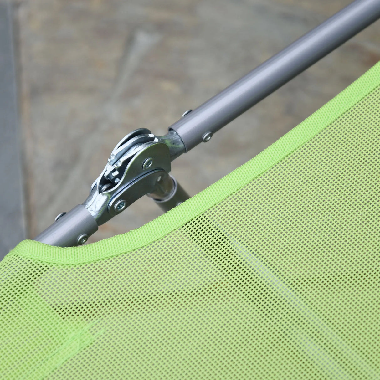 Outsunny Single Folding Sun Lounger - Green