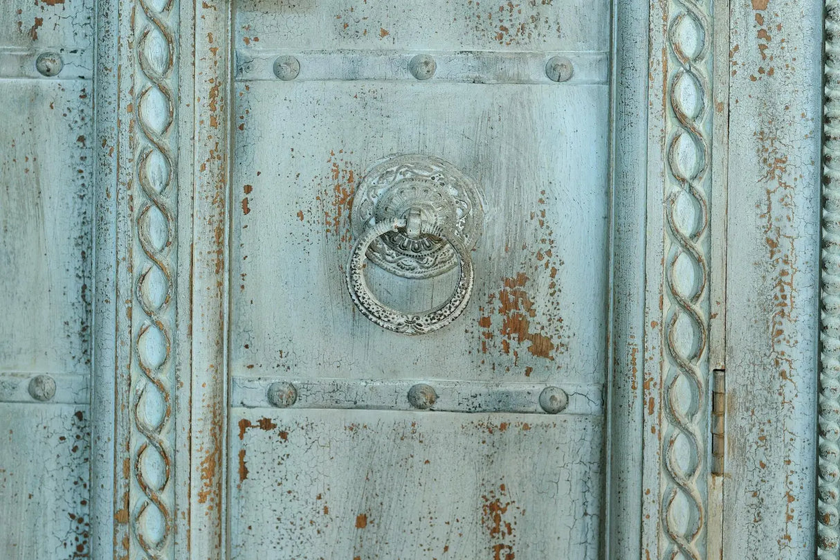 Giner and Colomer - 2-Door Mango Wood Cabinet With 3 Shelves (Crackled Finish)