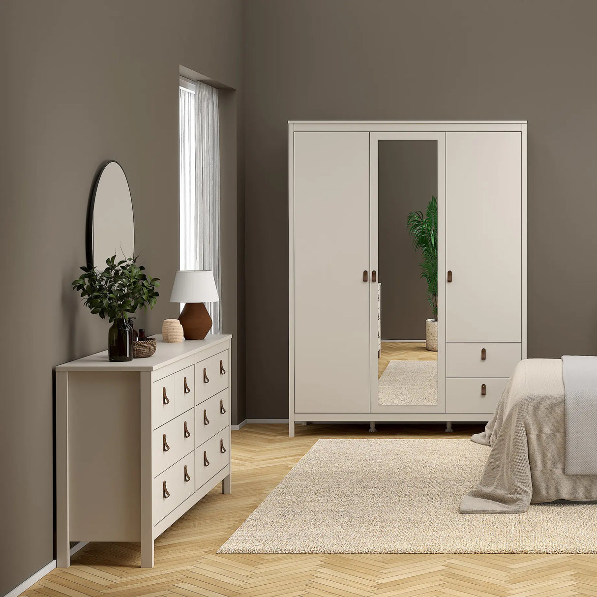 Barcelona Double Dresser 4+4 Drawers in Cashmere