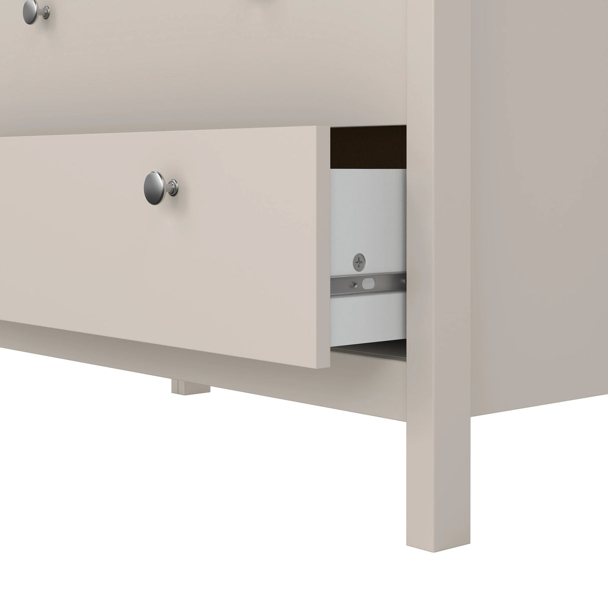 Madrid Chest 3 Drawers in Cashmere