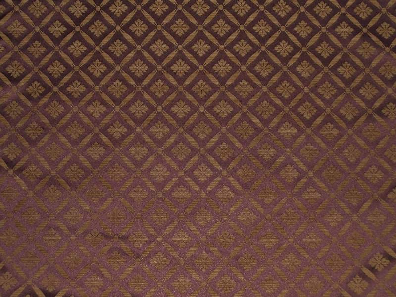 Damask Trellis Damson / SR14286 (Per Metre)