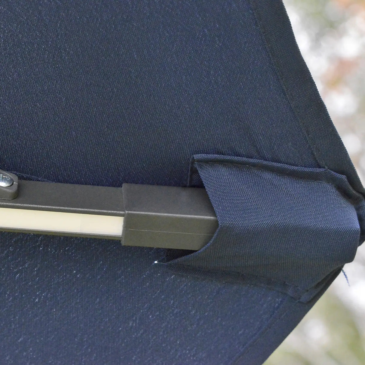 Outsunny 3(m) LED Cantilever Parasol Outdoor Sun Umbrella w/ Base Solar Lights Blue