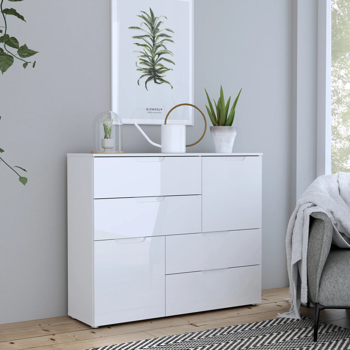 Sienna Abstract Chest of Drawers in White Gloss