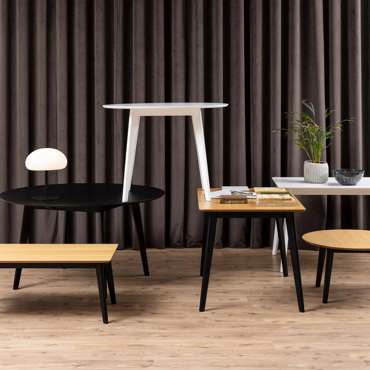 Roxby Round Dining Table in White 105x76cm