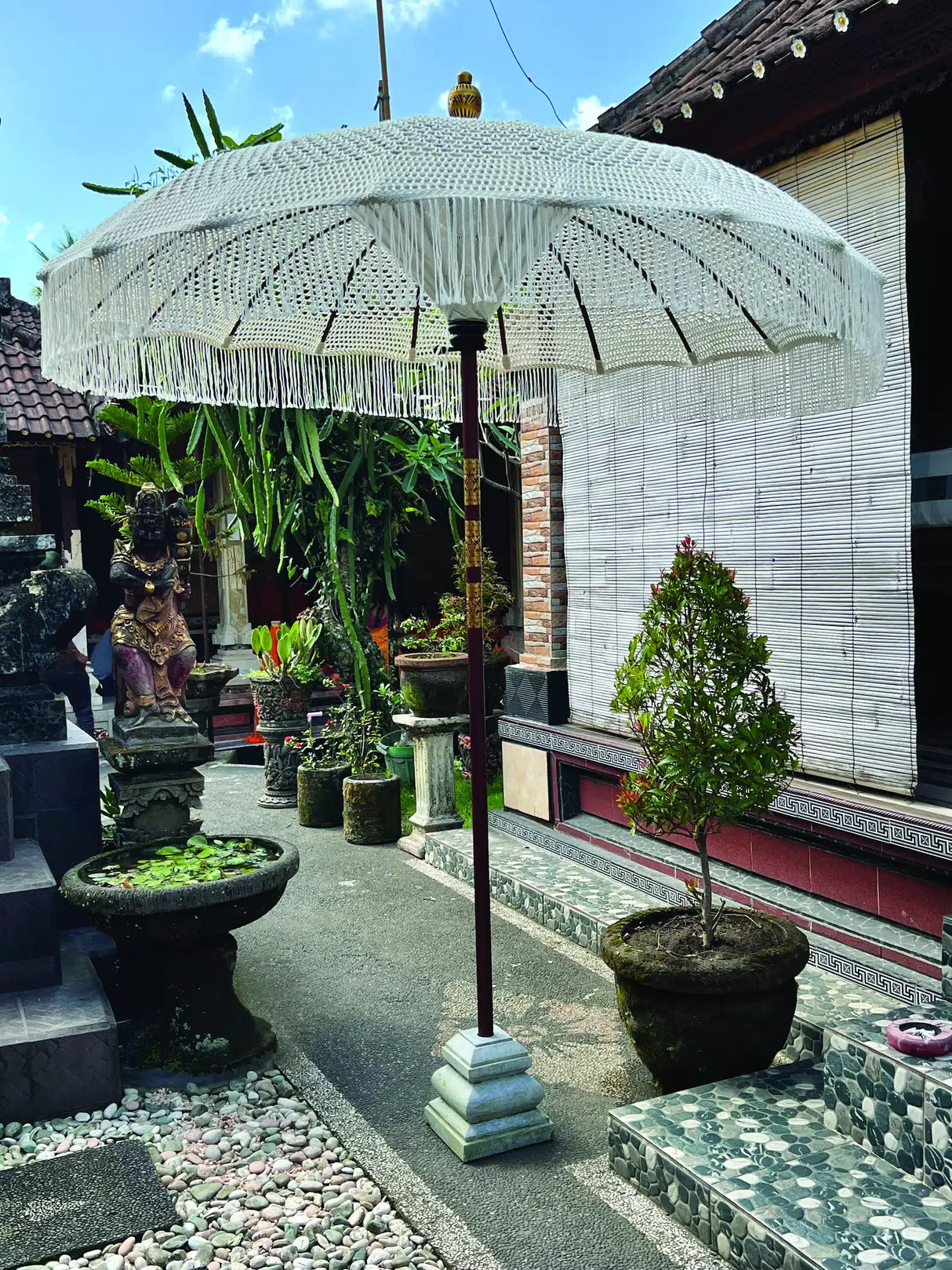 Bali Sun Parasol White Macrame 2m (With Screw Pole Fitting)