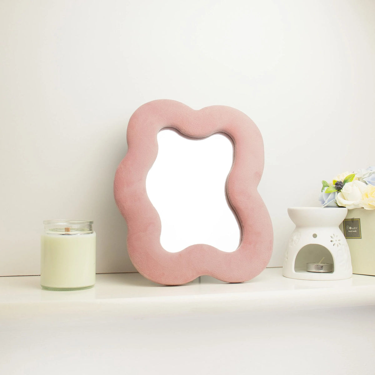 Soft Squiggly Mirror Square Pebble Rose Blush (22.5x27x2.3cm)