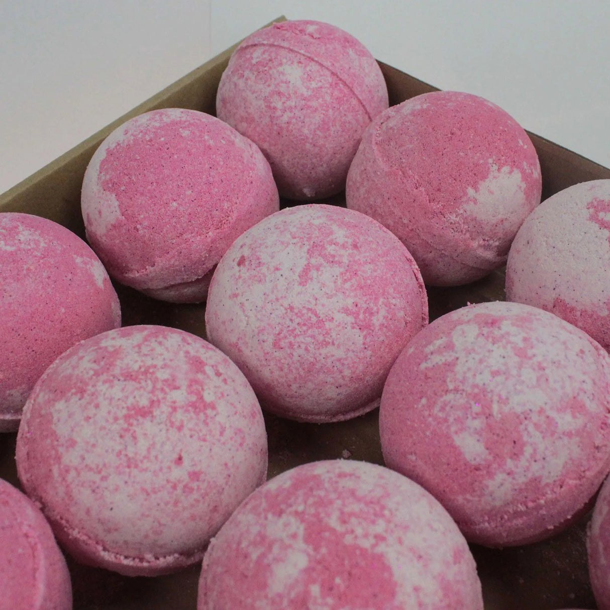 Bubblegum Jumbo Bath Bomb - 180g