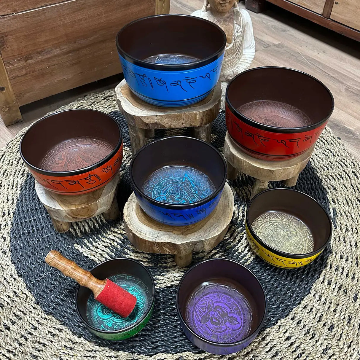 Small Chakra Set of Seven Singing Bowls (14-22cm)