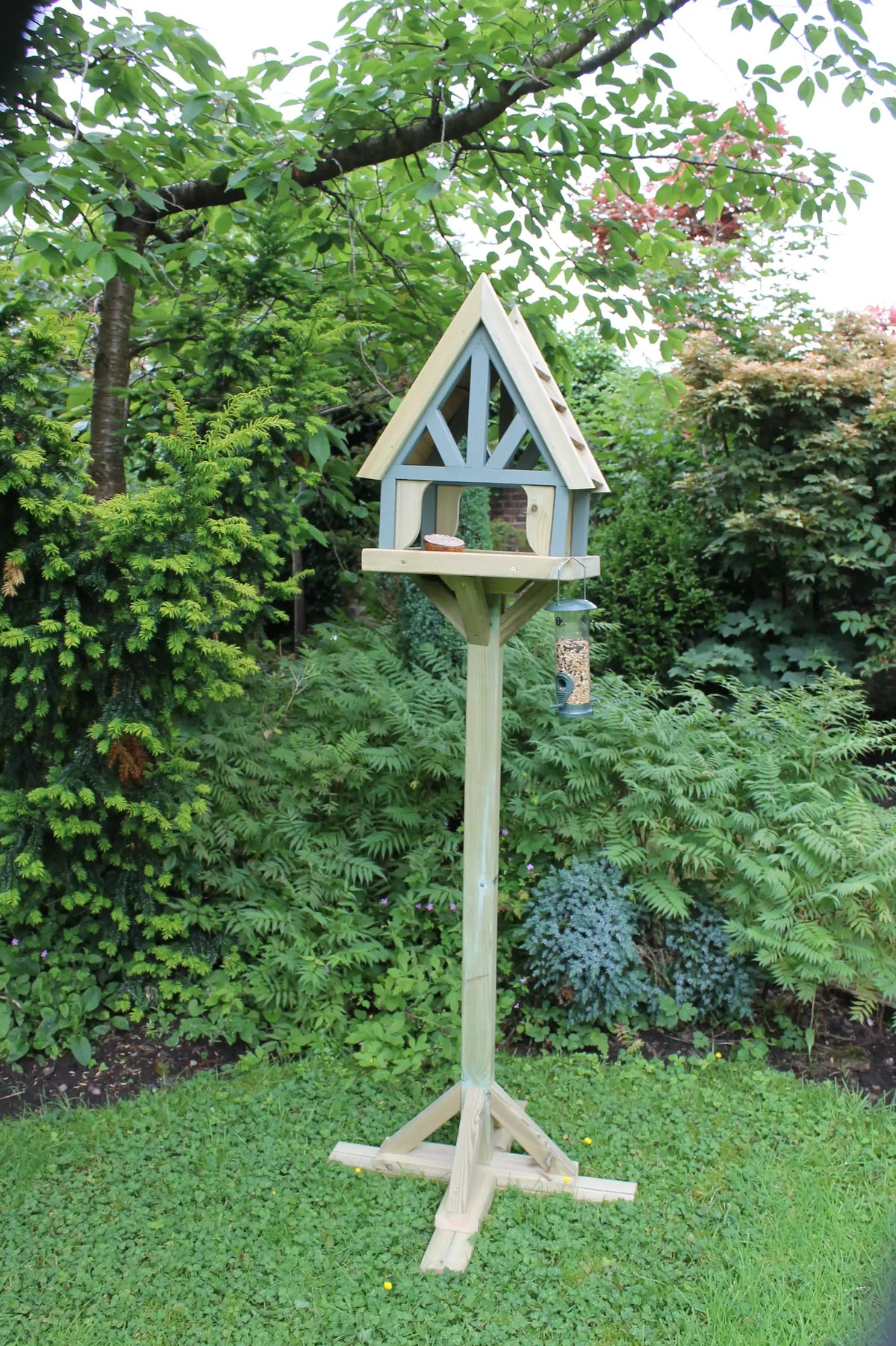 COTTAGE BIRD TABLE
