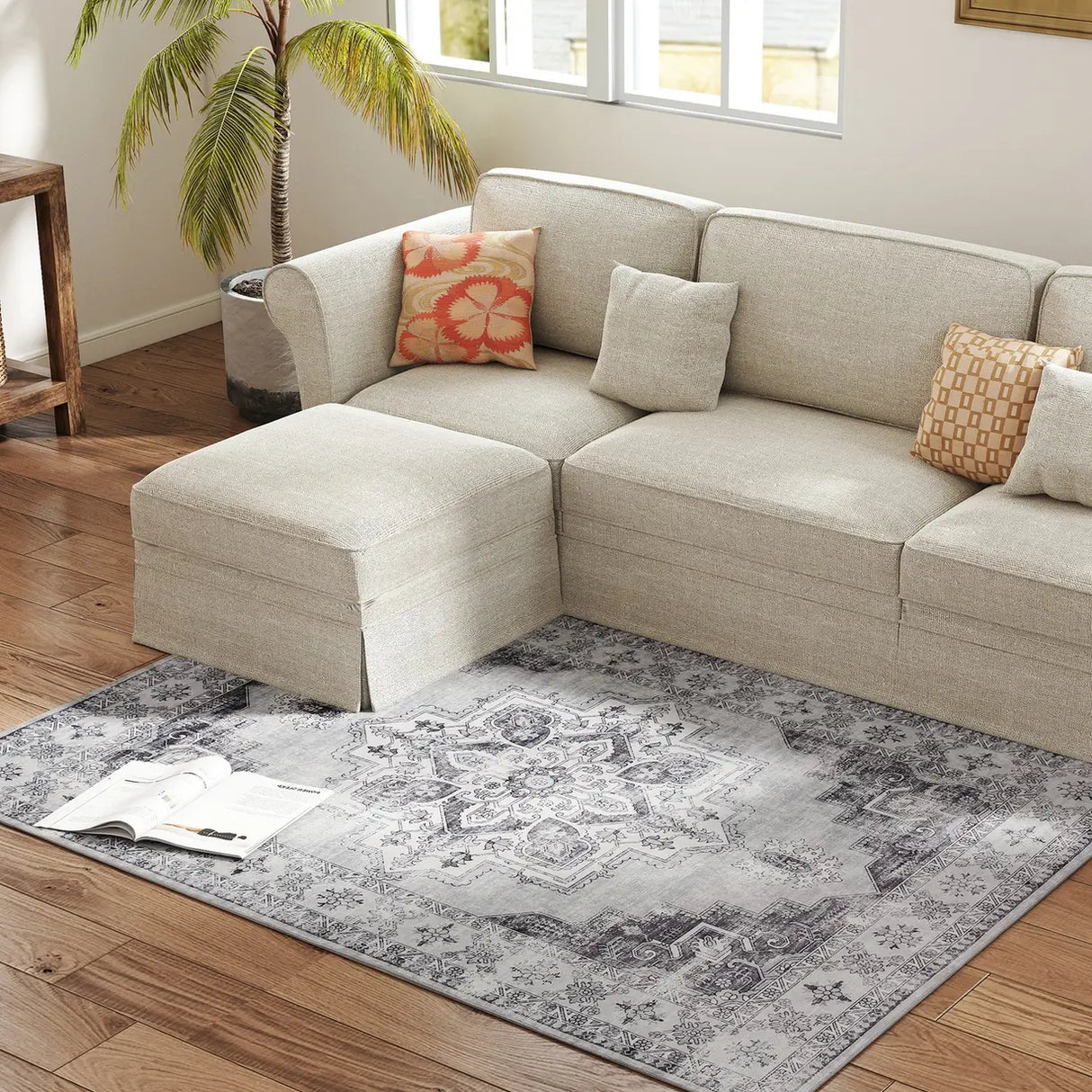HOMCOM Vintage Area Rug, Non-Slip Washable Rug, Flannel Floor Carpet for Living Room, Bedroom, Dining Room, Home Office, 170 x 120 cm, Grey