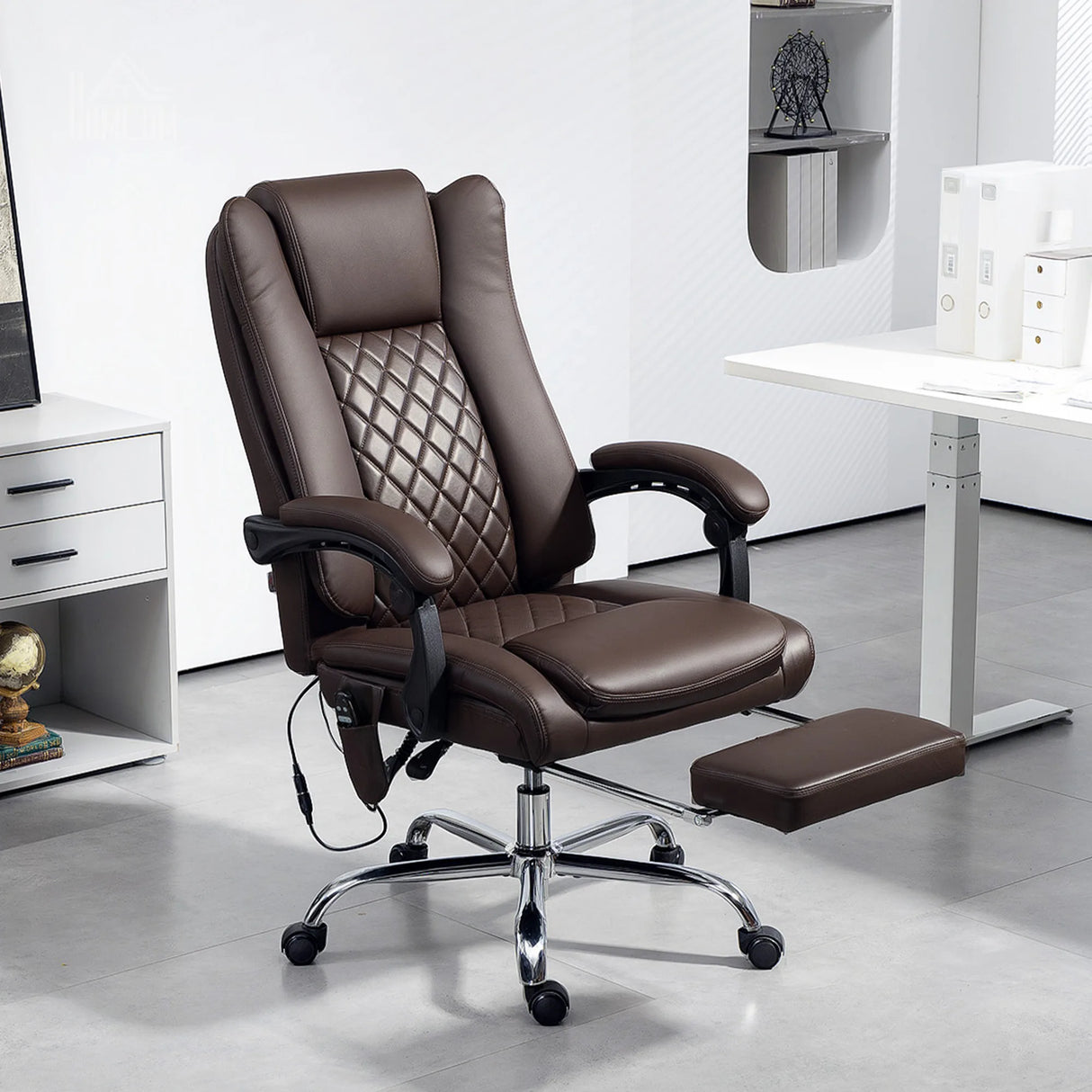 HOMCOM Executive Office Chair with 6-point Massage and Heat - Dark Brown