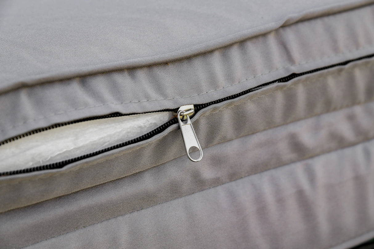 Outsunny Patio Wicker Chaise Lounge Chair, Outdoor PE Rattan Sun Lounger with Adjustable Backrest and 2 Wheels, Grey