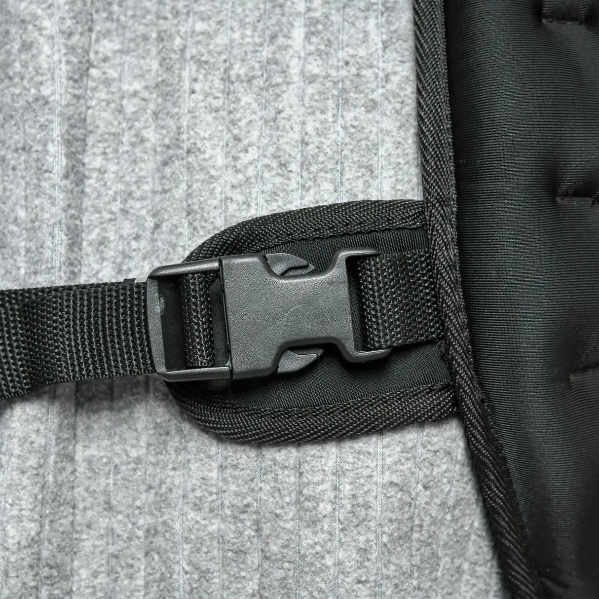 HOMCOM 8KG Weighted Vest, Running Weight Vest with Adjustable Strap, Convenient Pocket and Reflective Strips for Men and Women