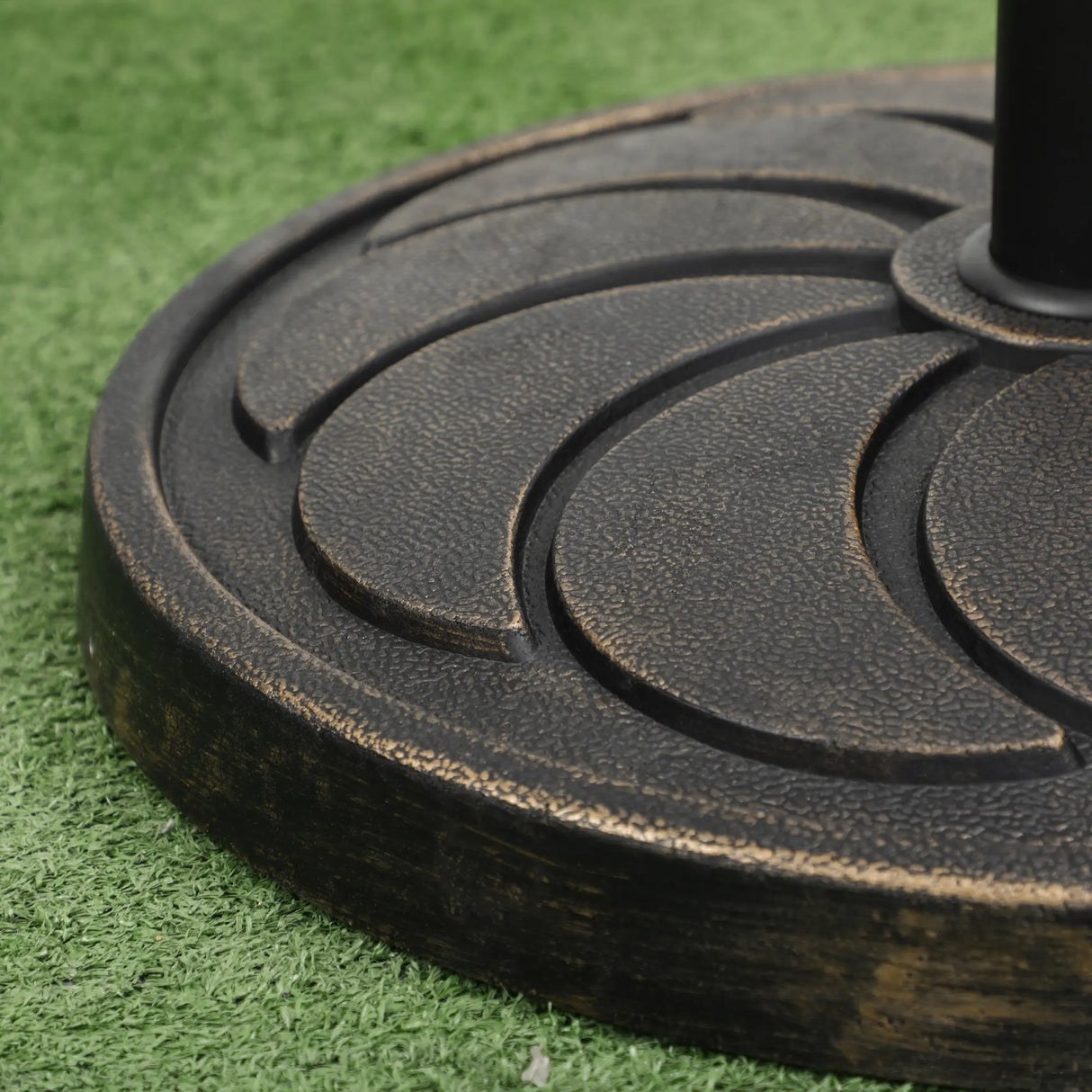 Outsunny 18kg Resin Garden Parasol Base, Round Outdoor Market Umbrella Stand Weight for Poles of 38mm to 48mm, Bronze