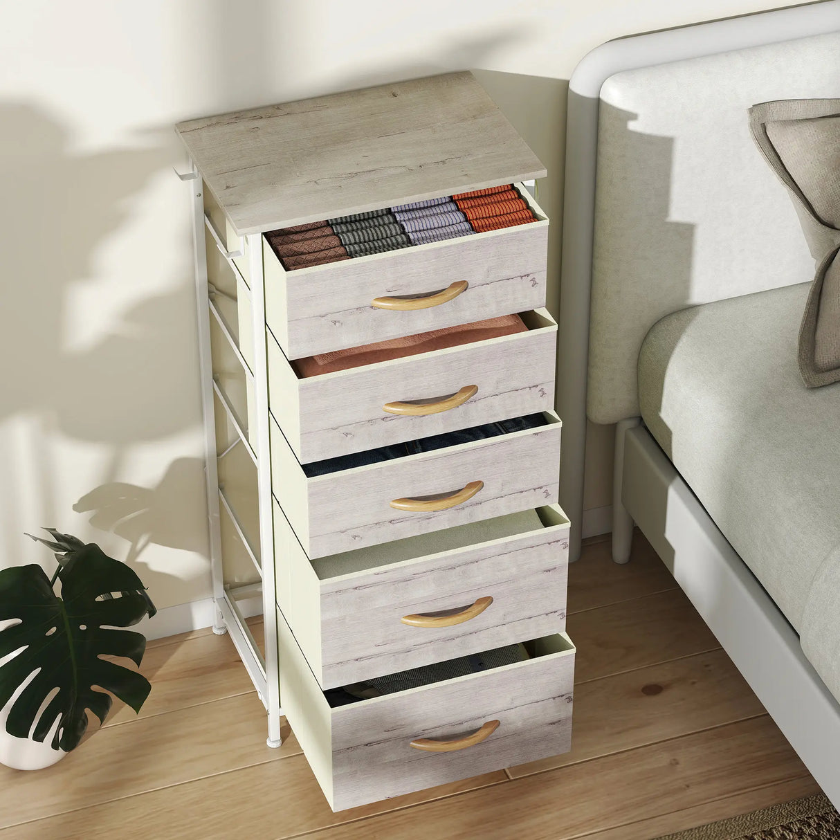 HOMCOM Chest of Five Fabric Drawers - Natural Wood Finish