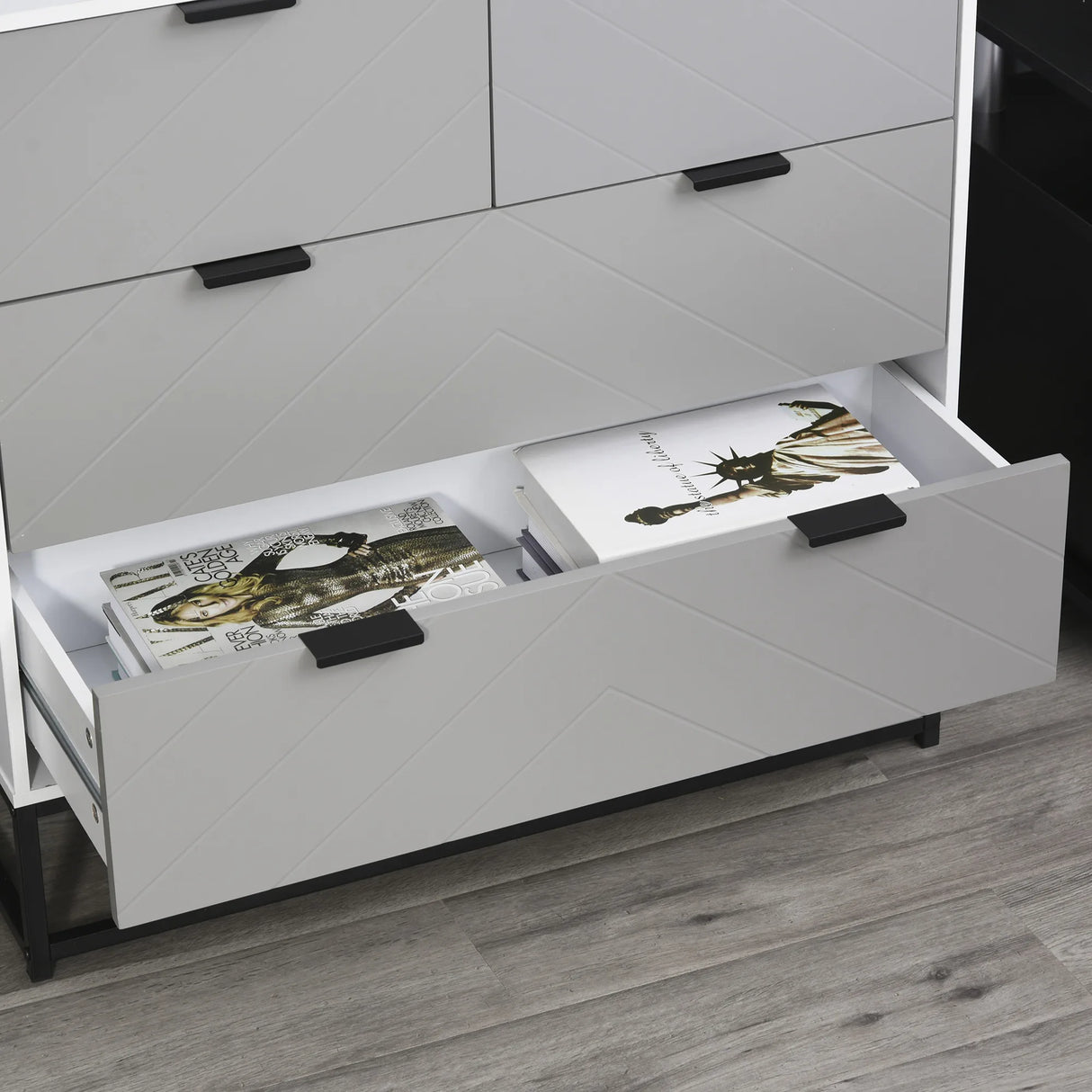 HOMCOM Chest of Drawers with Metal Handles Freestanding Dresser for Bedroom, Living Room