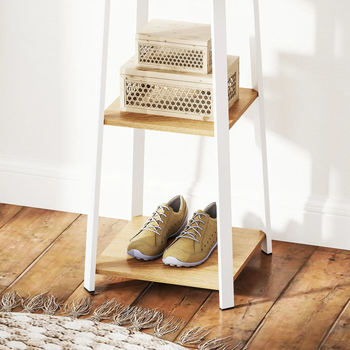 HOMCOM Compact Freestanding Coat Rack - White/Oak