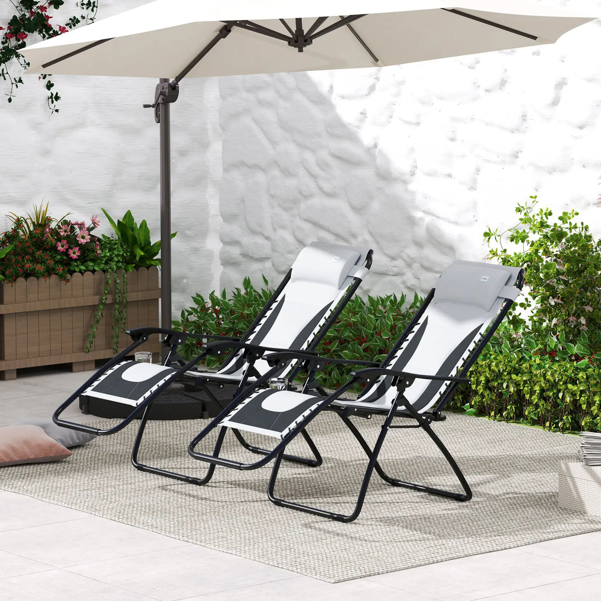 Outsunny Zero Gravity Lounger Chair Set of 2, Folding Reclining Patio Chair with Padded Seat, Cup Holder, Soft Cushion and Headrest for Poolside, Camping, Grey