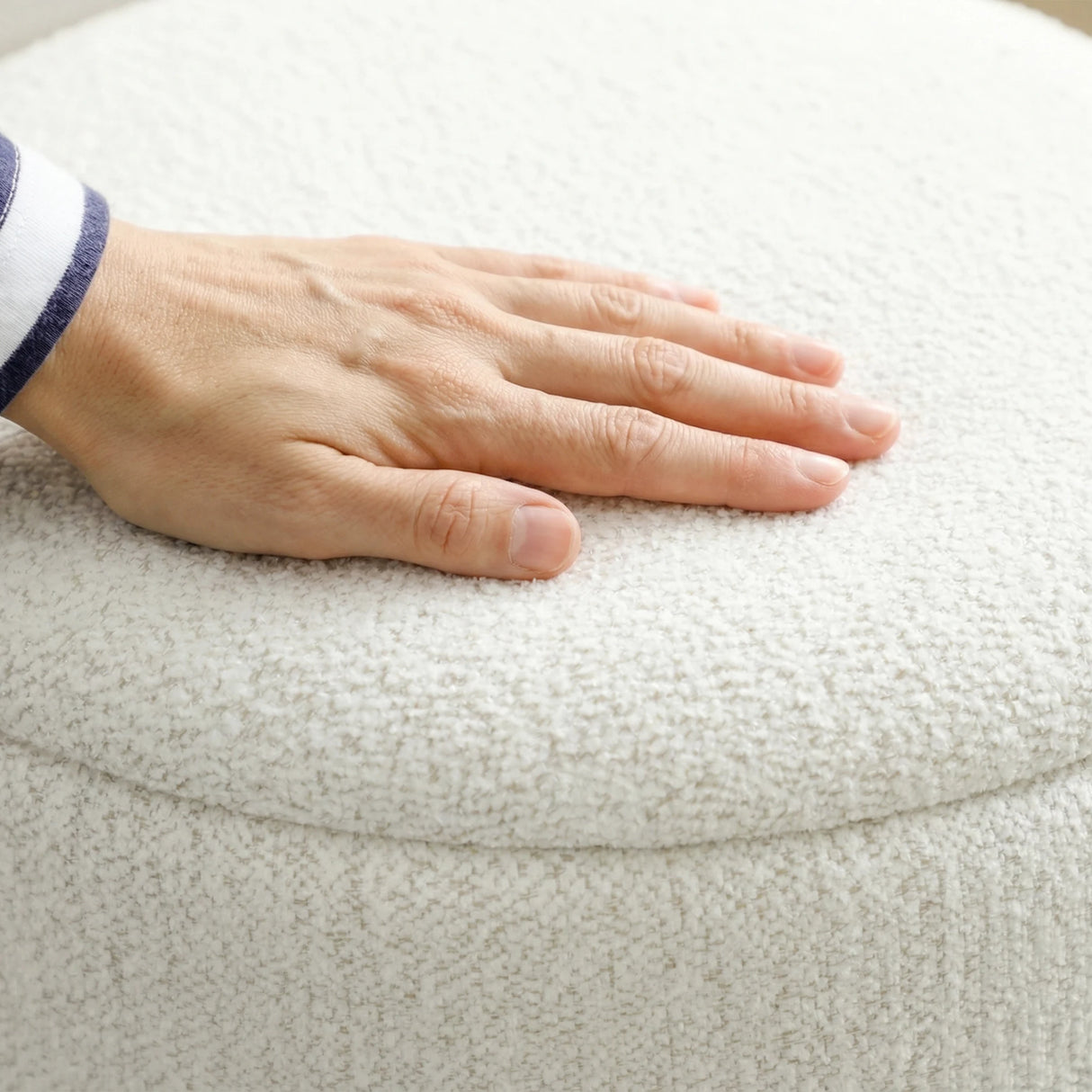 HOMCOM Nesting Round Ottoman with Storage Set of 2 - Cream/Brown