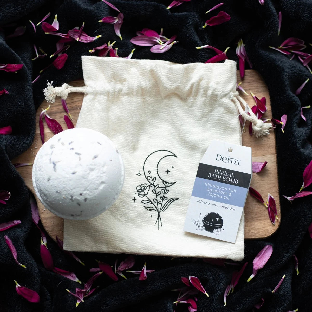 Detox' Herbal Lavender Bath Bomb
