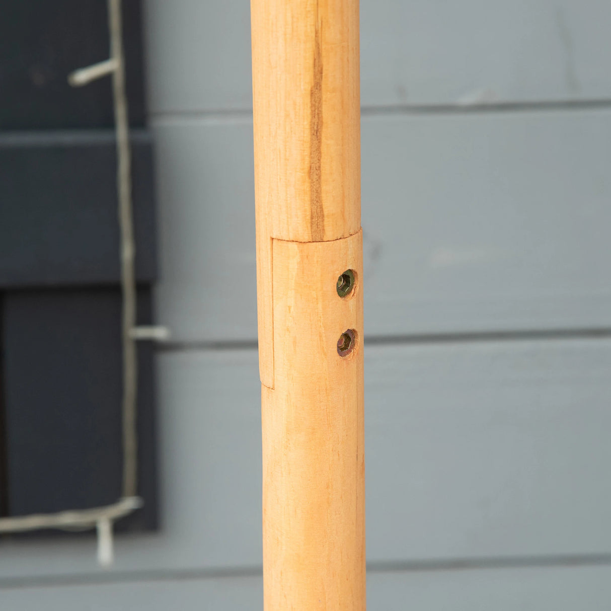 PawHut Wooden Bird Table Free Standing Feeder Garden Sheltered Feeding Station Parrot Stand Birdhouse 40x113cm