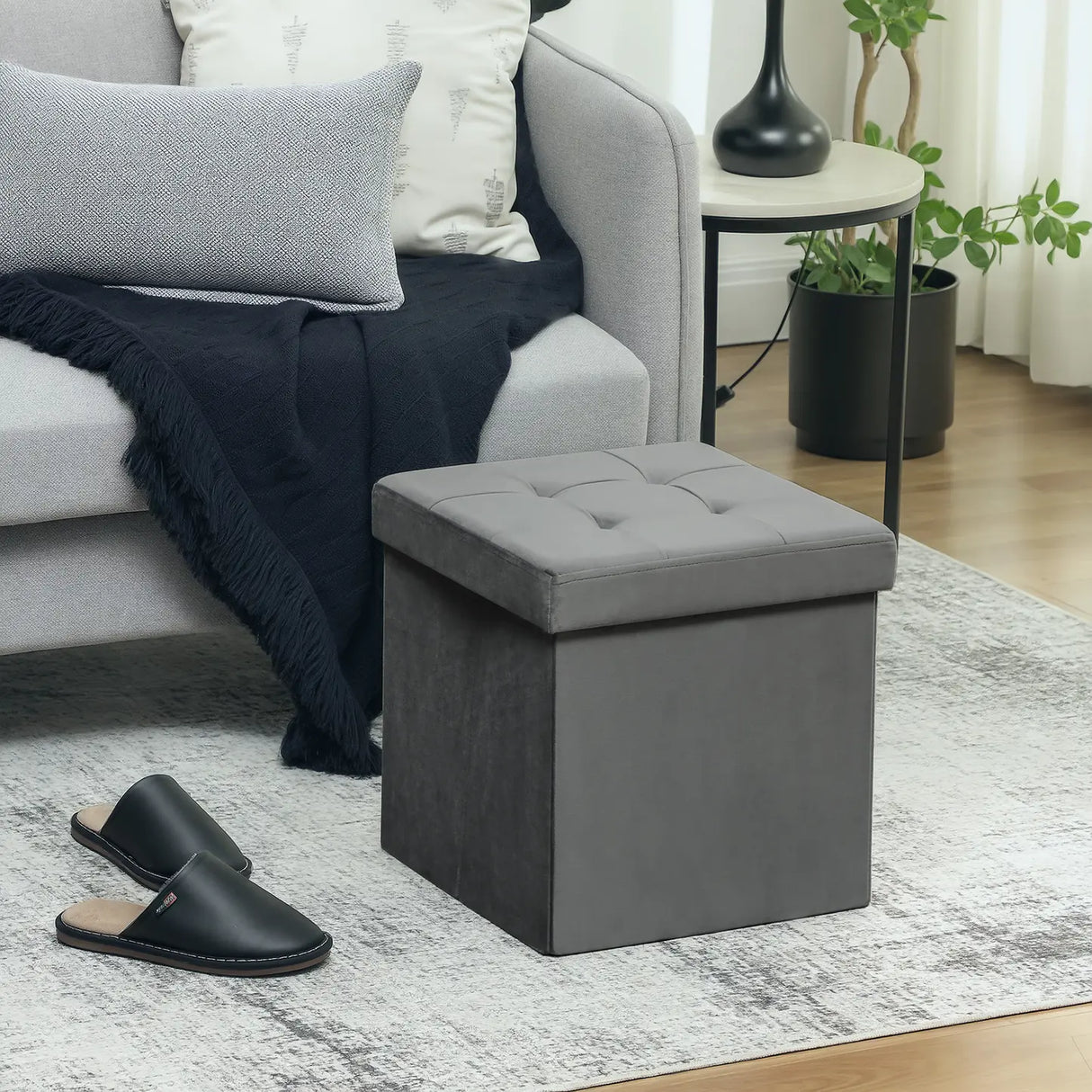 HOMCOM Foldable Velvet-Feel Storage Ottoman - Grey