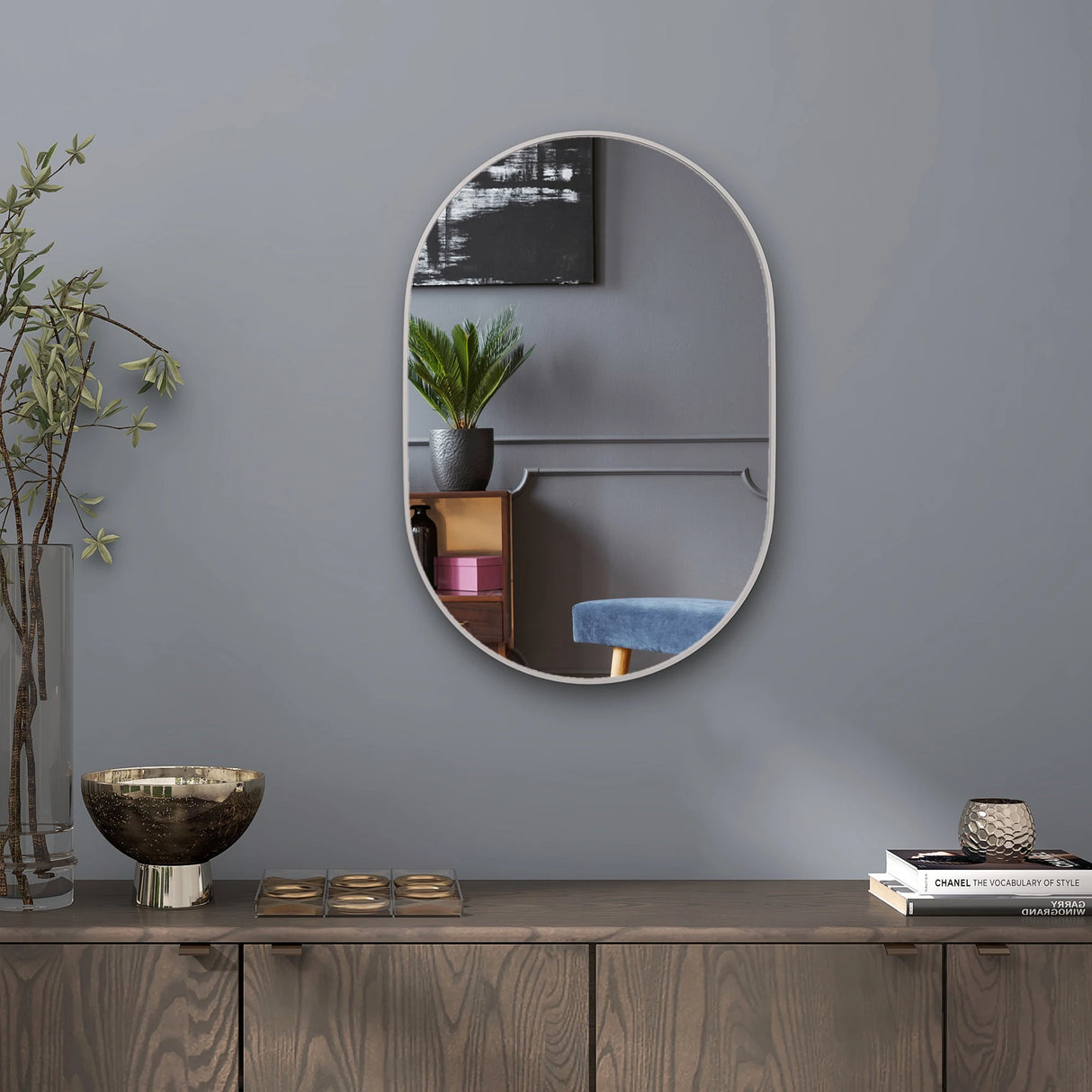 HOMCOM 60cm Round Tempered Glass Bathroom Mirror - Silver Tone