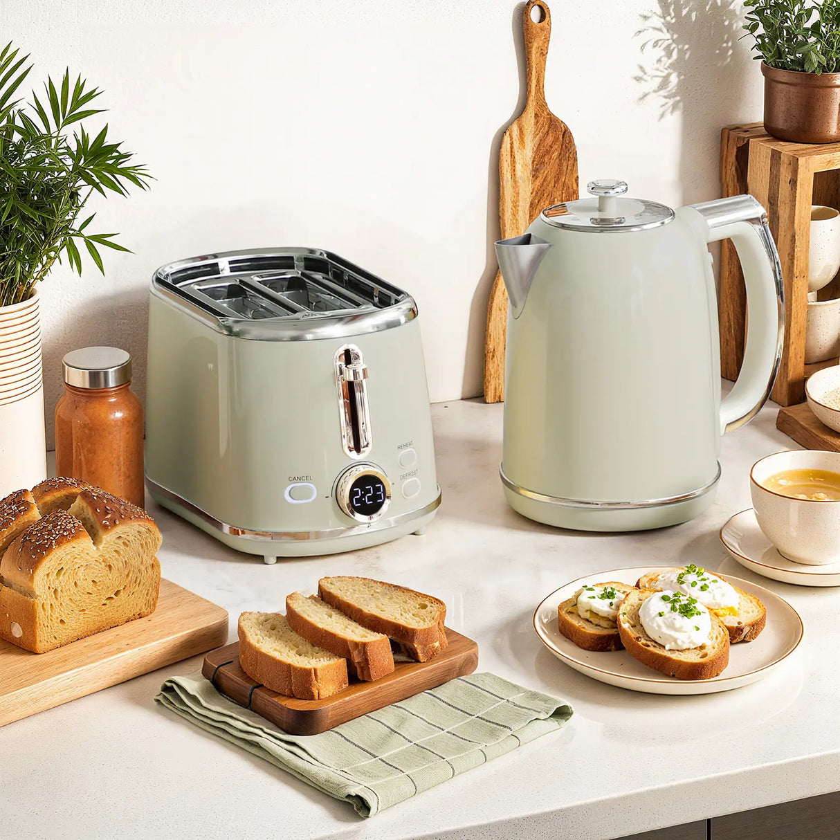 HOMCOM Polished Retro 40-100C Kettle and Toaster Set - Grey
