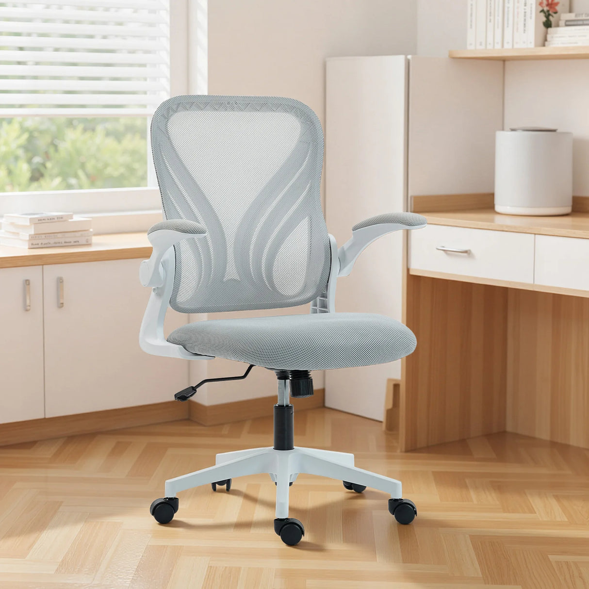 HOMCOM Mesh Office Chair with Foldable Backrest - Light Grey
