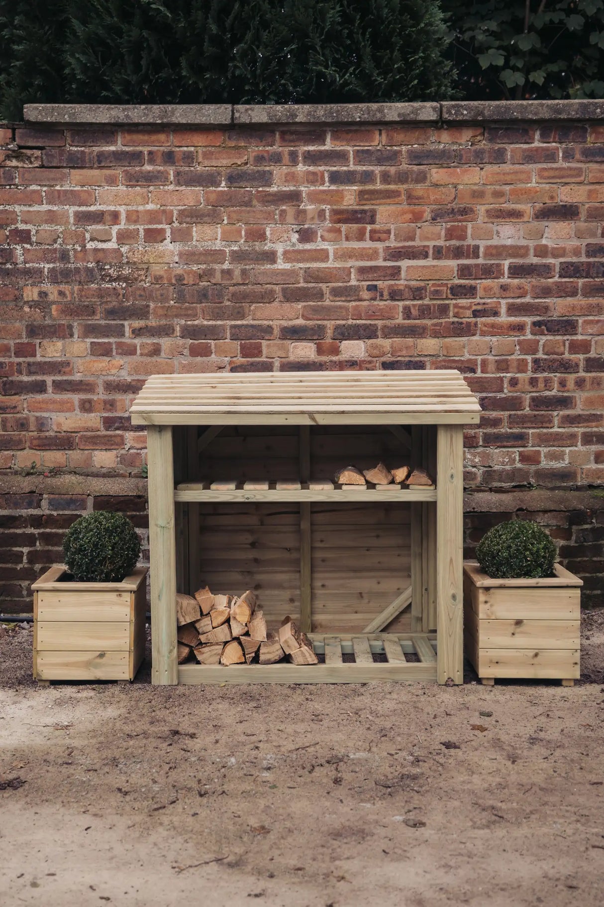 4FT X 4FT LOG STORE WITH KINDLING SHELF