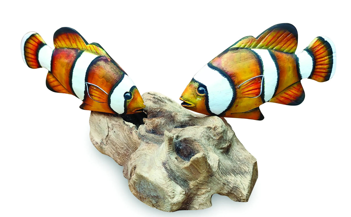2 NEMO CLOWNFISH ON DRIFTWOOD