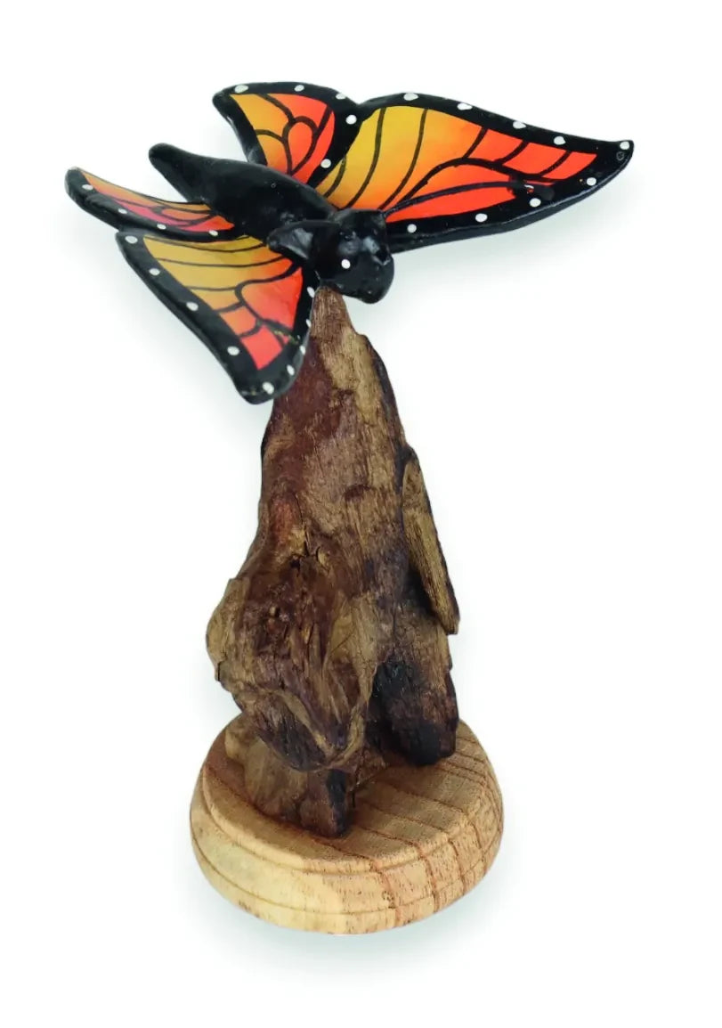 SINGLE MONARCH BUTTERFLY ON DRIFTWOOD 12cm H