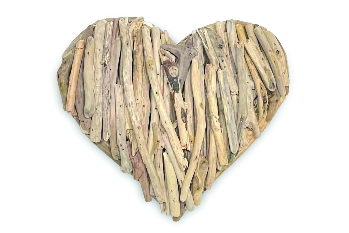 DRIFTWOOD WALL HEART 30 X 25cm