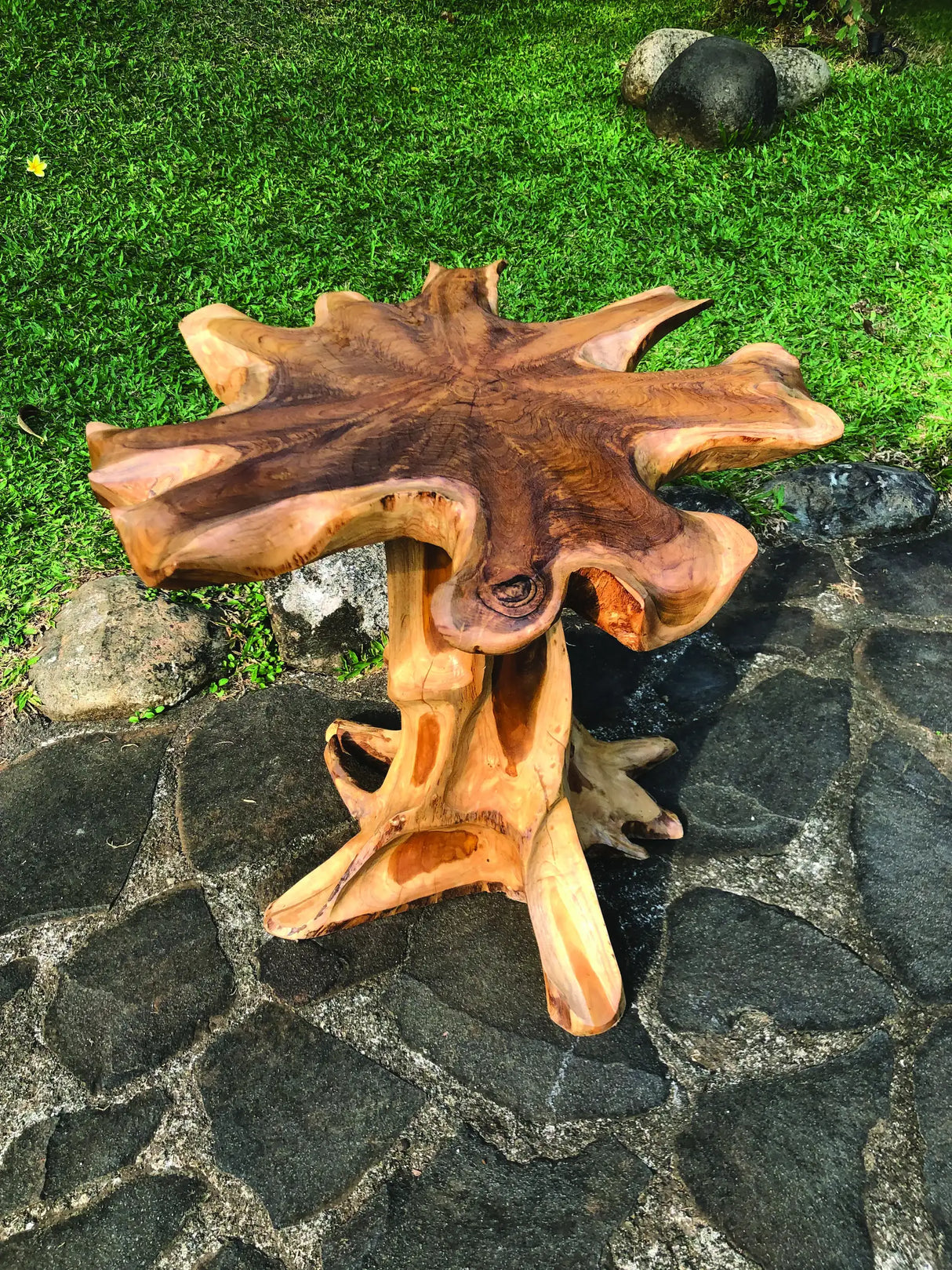 LOMBOK MUSHROOM SIDE TABLE 60 X H60CM