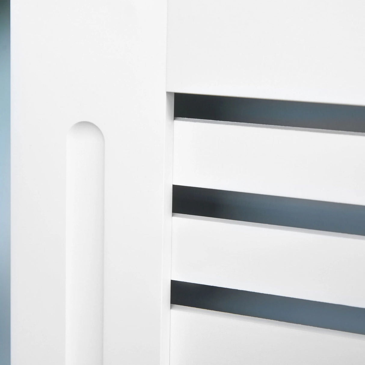 HOMCOM Radiator Cover, Modern MDF White Painted Cabinet with Horizontal Slats for Living Room, Bedroom, 172L x 19W x 81H cm