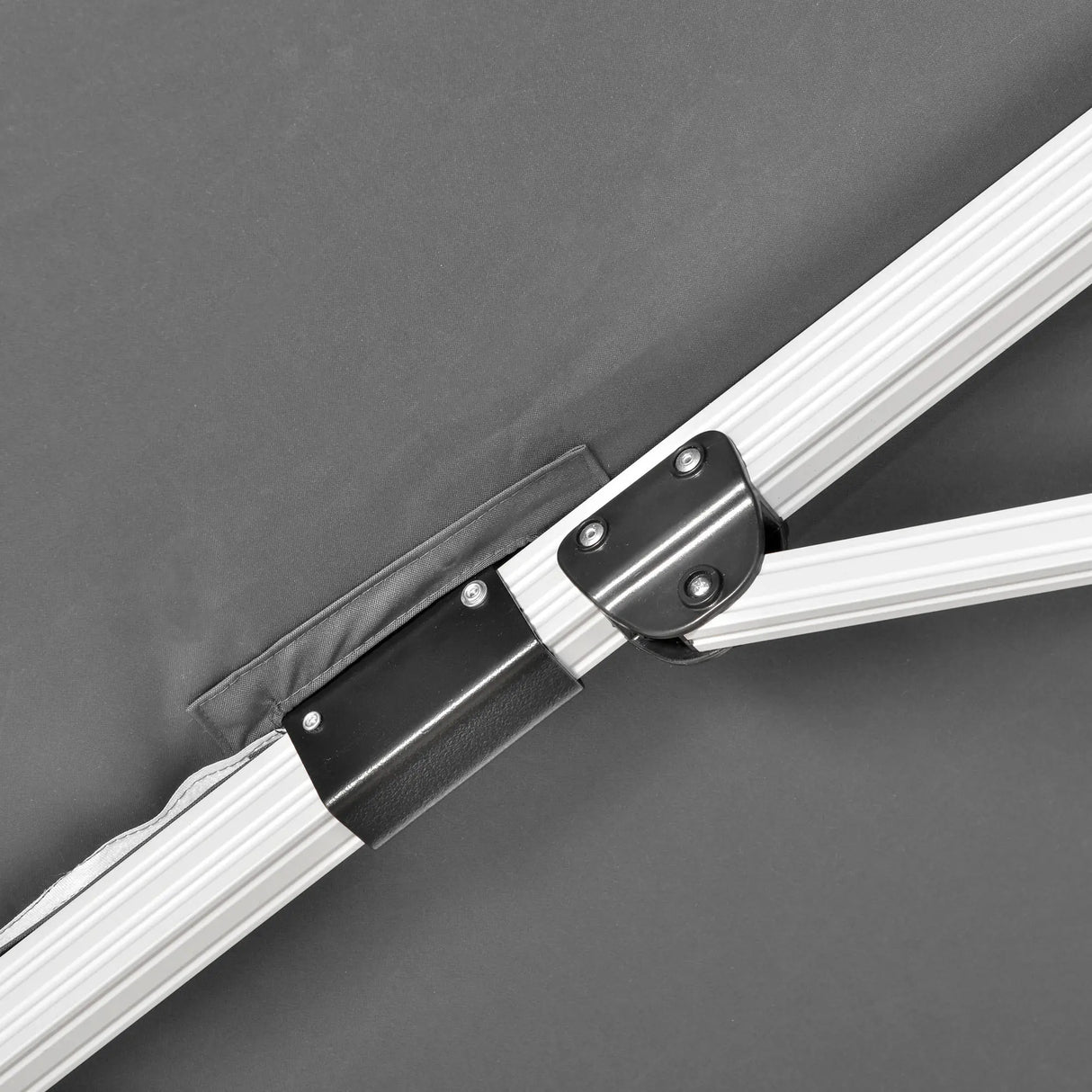 Outsunny 3 x 3(m) Cantilever Roma Parasol, Square Garden Umbrella with Cross Base, Crank Handle, Tilt, 360 Rotation and Aluminium Frame, Grey