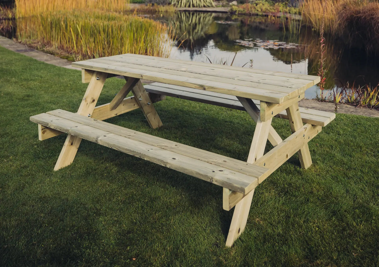 TRADITIONAL PICNIC TABLE 1795 MM LONG
