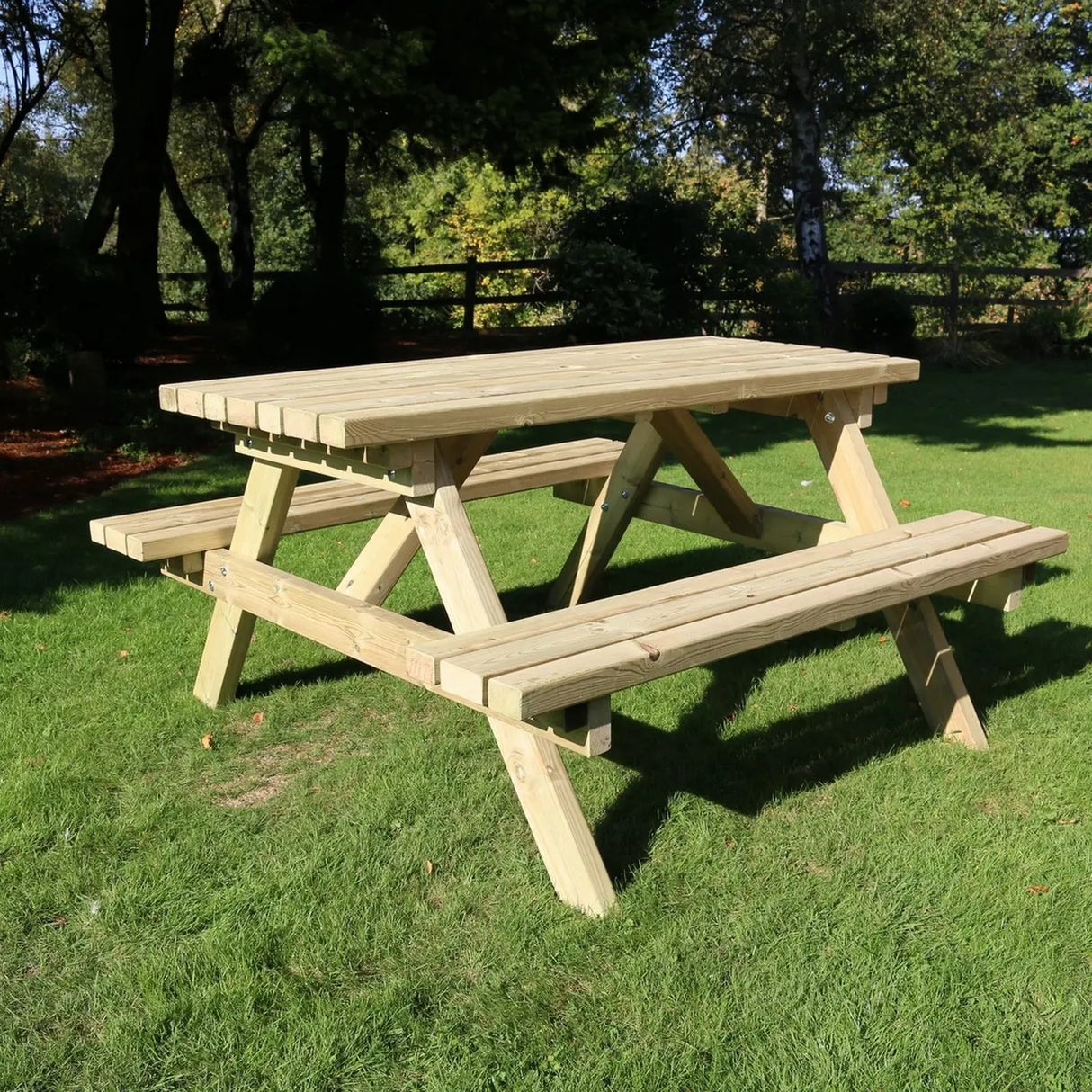 DELUXE PICNIC TABLE 1500 LENGTH