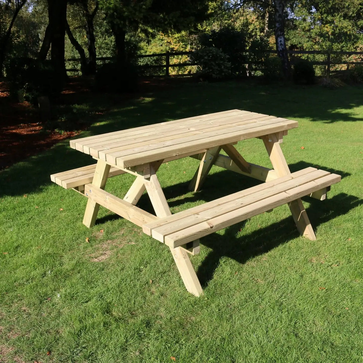 DELUXE PICNIC TABLE 1500 LENGTH