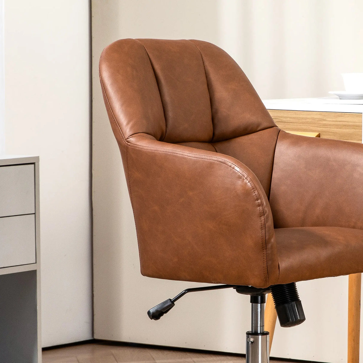 HOMCOM Faux Leather Tub Office Chair, with Wheels - Brown
