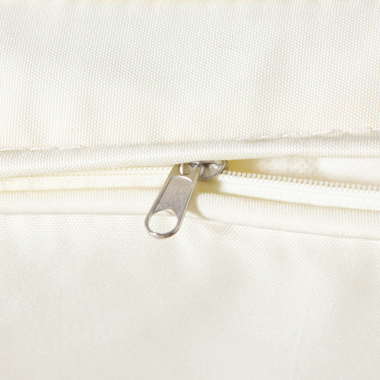 Outsunny 2 Seater Rattan Garden Swing Chair, Porch Swing Bench Loveseat with Cushion, Wicker Outdoor Hanging Swinging Seat with 2 Metal Chains, 250 KG Capacity for Patio, Balcony, Cream White