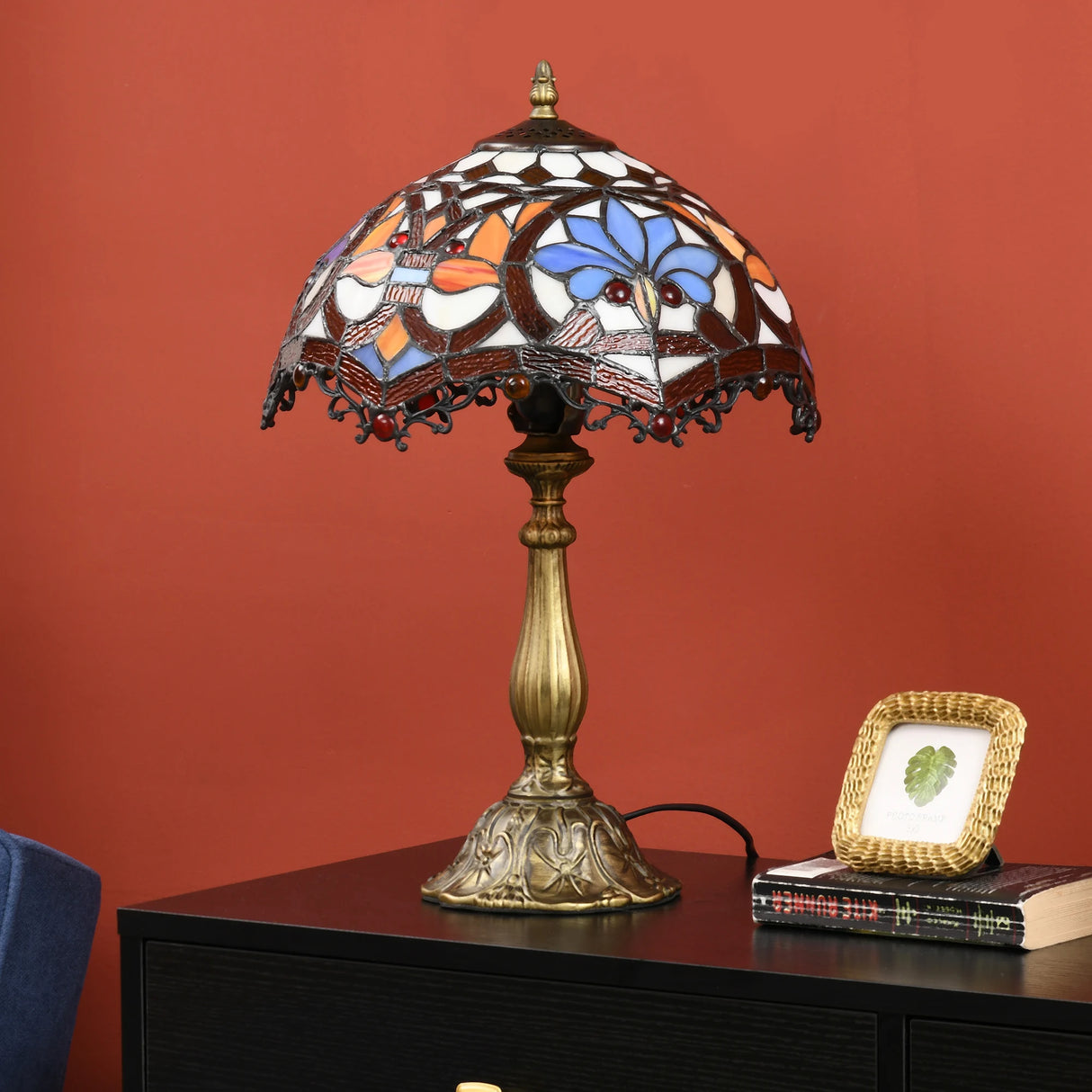 HOMCOM Stained Glass Table Lamp, Handcrafted Artisan Collectible, Suitable for Living Room and Bedside, Multi-Coloured, 25 x 45Hcm, Zinc Alloy.